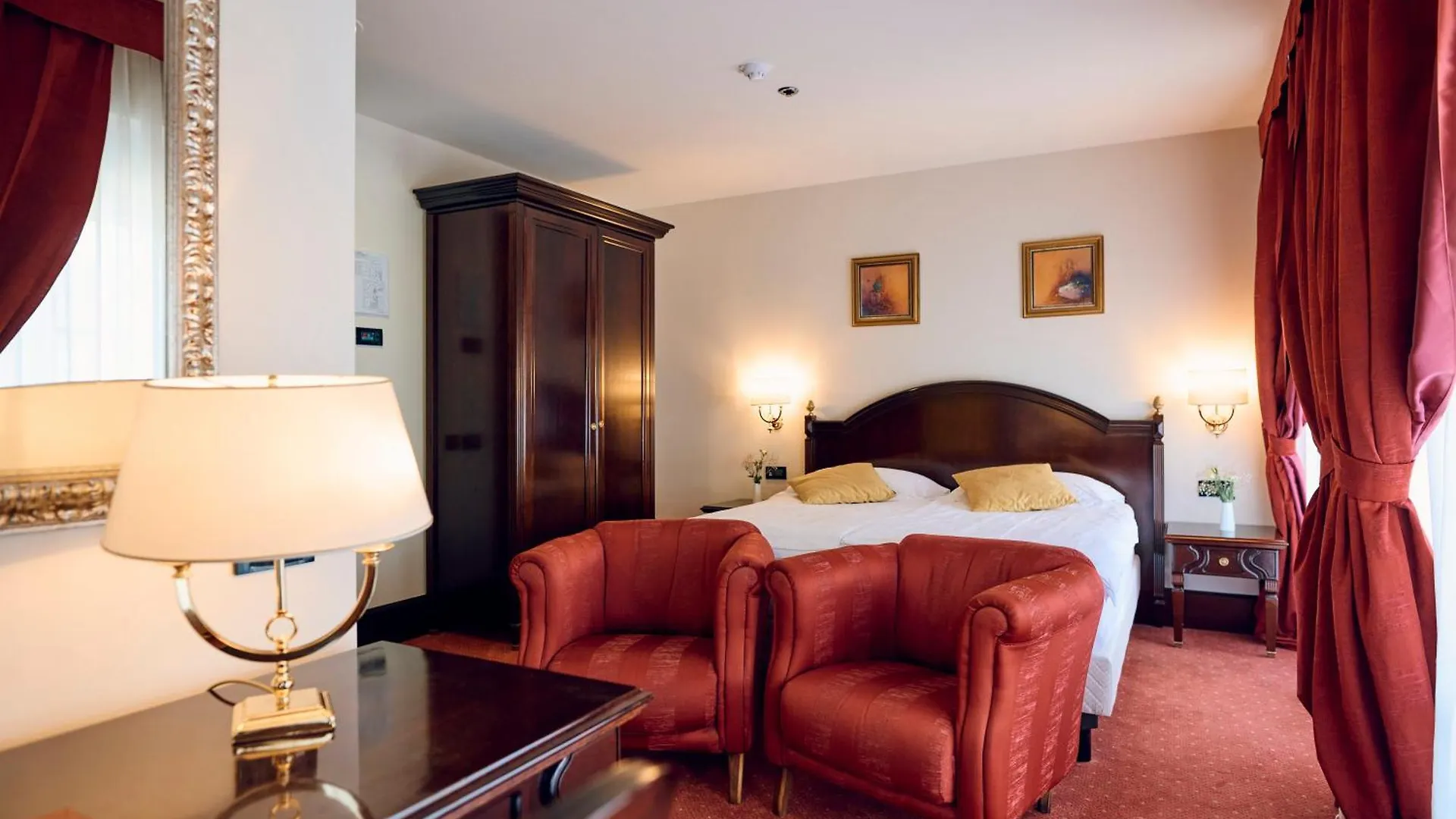 Arbiana Heritage Hotel Rab Town 4*,