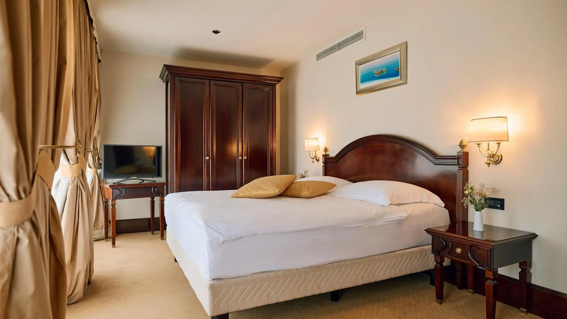 Arbiana Heritage Hotel Rab Town